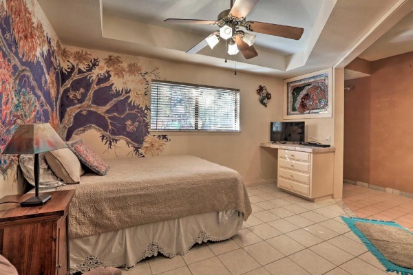 Tastefully Exotic Apt with Patio - Walk to Canyon Lake image 24